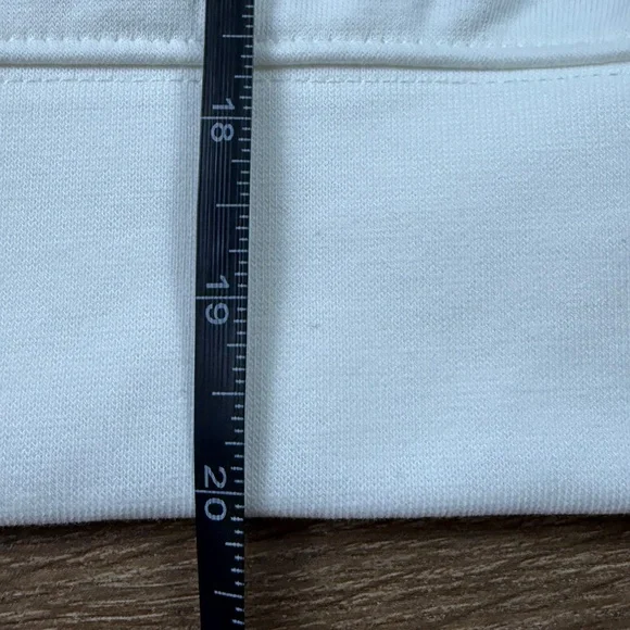 Jordan Youth Colorblock Hoodie NWT Sz S Tan/Cream, Basketball Back to School - Picture 12 of 12